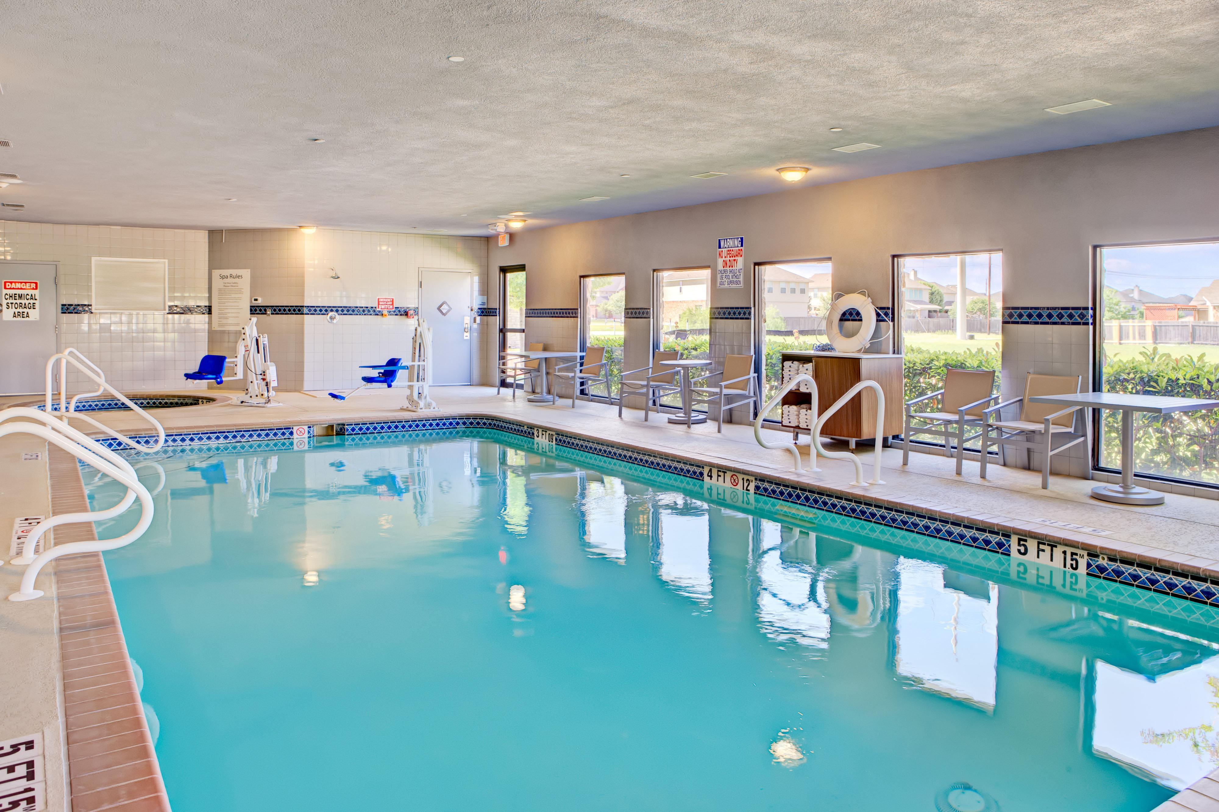 Holiday Inn Express Hotel & Suites Austin Ne-Hutto By Ihg Exterior photo