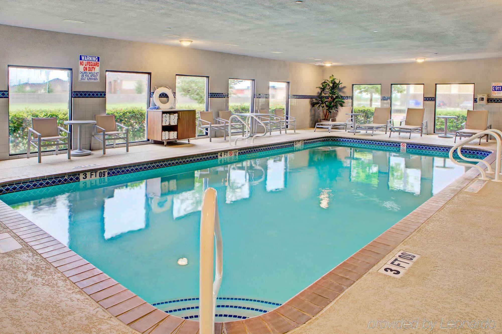 Holiday Inn Express Hotel & Suites Austin Ne-Hutto By Ihg Exterior photo