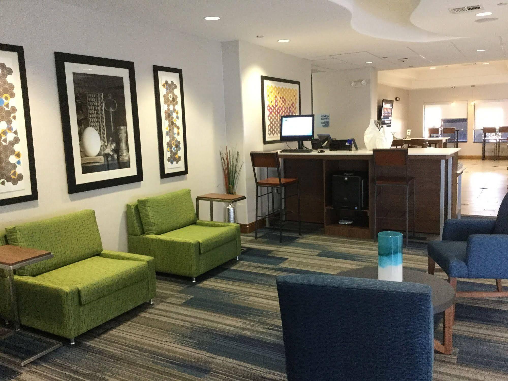 Holiday Inn Express Hotel & Suites Austin Ne-Hutto By Ihg Exterior photo